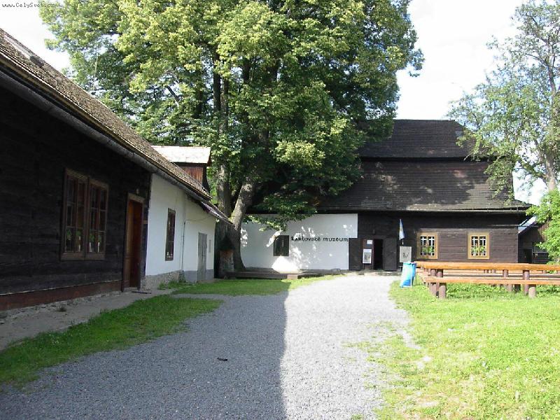 Foto: Velk� Karlovice -Karlovsk� muzeum