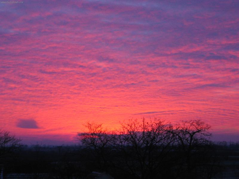 Foto: Z�pad slunce-Ohe� na nebi!