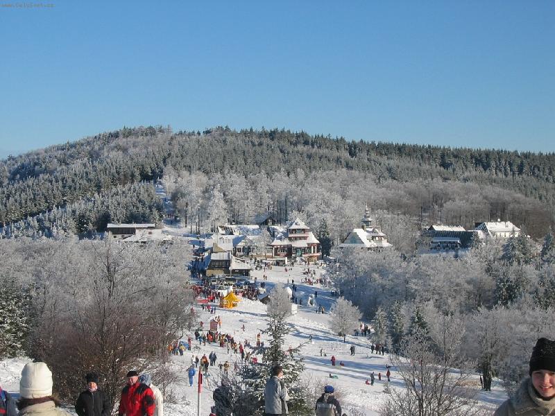 Foto: Pustevny v zim�