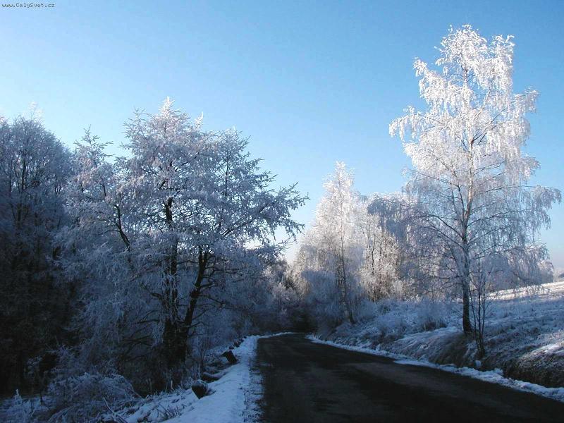 Foto: zima u rotavsk�ho lomu-zimn� pohled na silnici u lomu