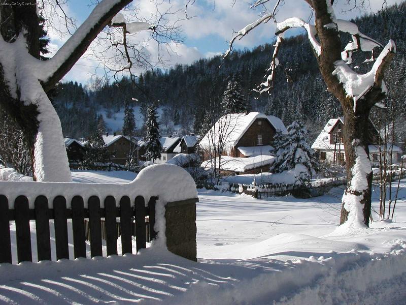 Foto: takov� m� b�t zima-zimn� pohled na domky ve St��brn�