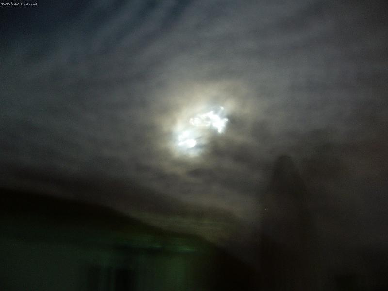 Foto: z�hada-�e by duch?ale na obloze..