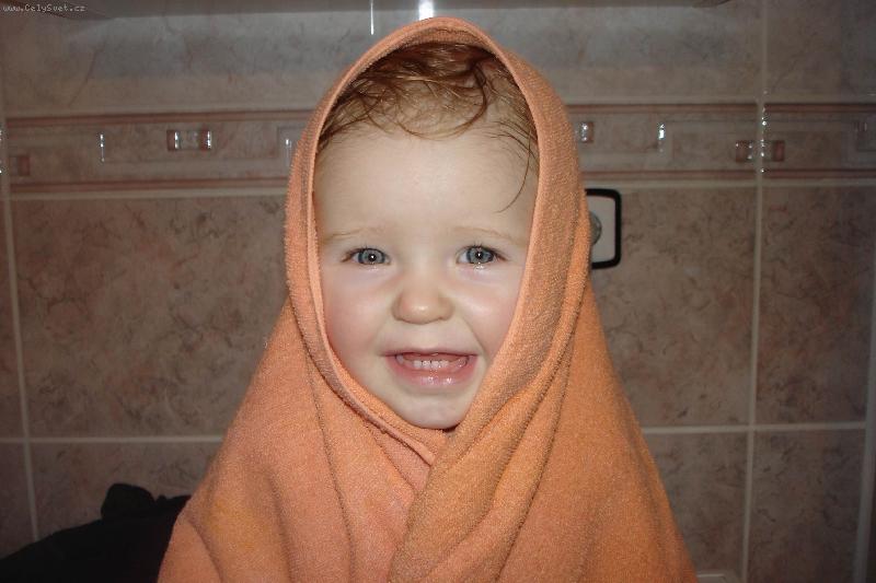 Foto: Pe�ka po koupeli-Tak, koupel m�m za sebou, je�t� zoubky a do hajan