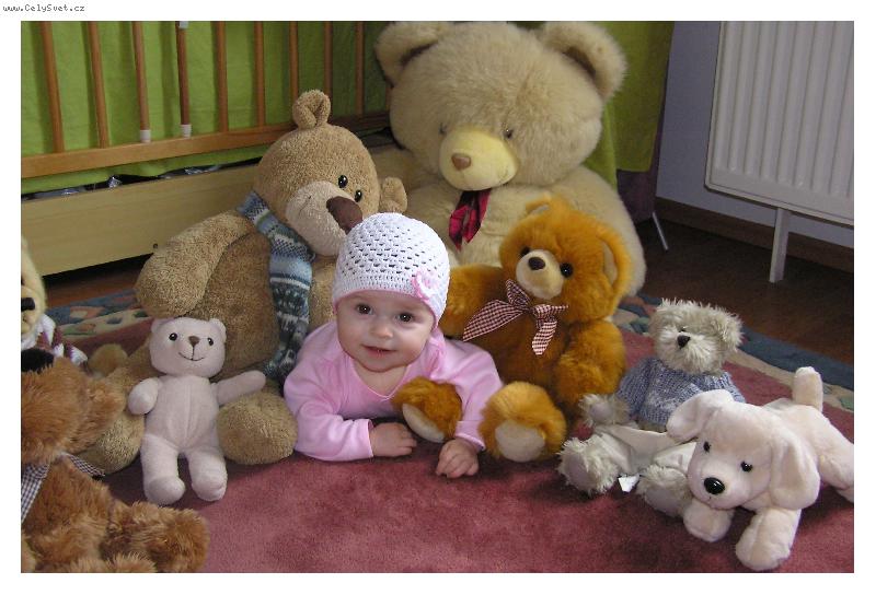 Foto: Terinka-V zajet� hra�ek