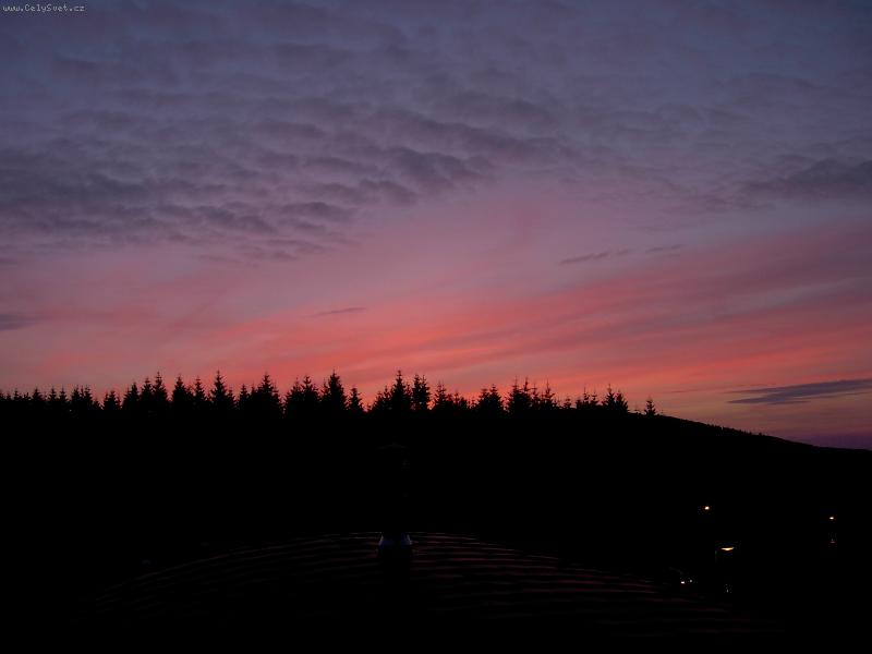 Foto: z�pad-z�pad slunce na hor�ch