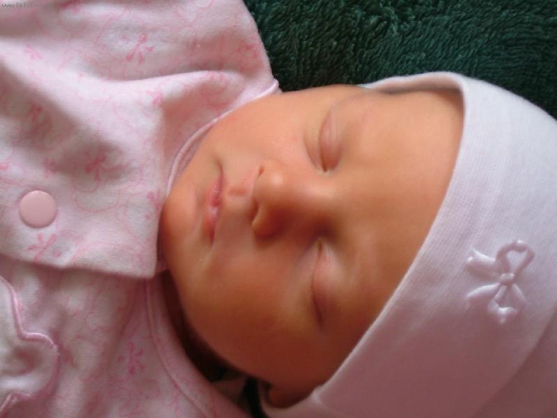 Foto: baby born-jako panenka